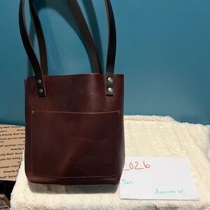 Portland Leather good small classic tote. Grizzly?